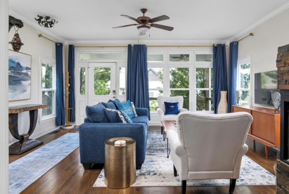 Photo of Livingroom in Germantown