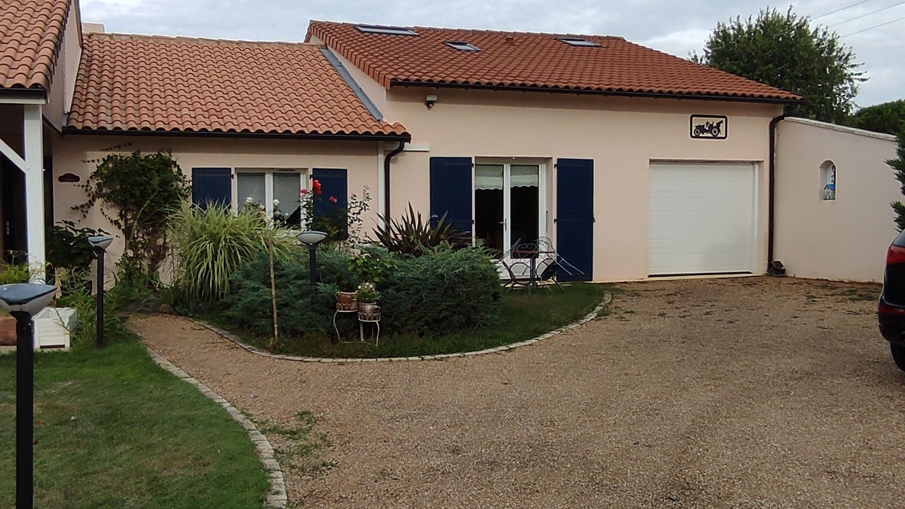 Photo of Outdoor in Nouaille-Maupertuis