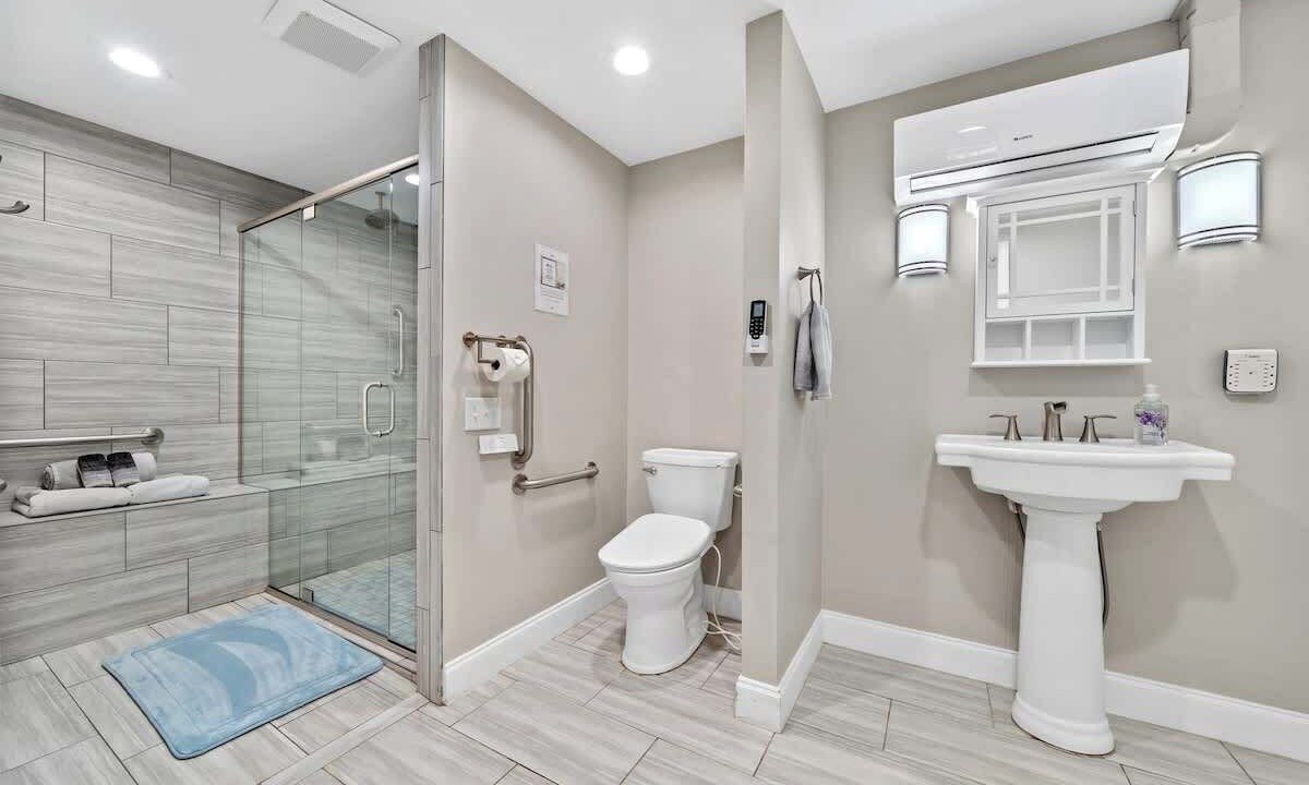 Photo of Bathroom in Milledgeville