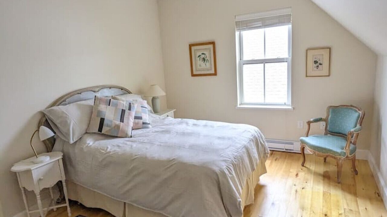 Photo of Bedroom in Lunenburg