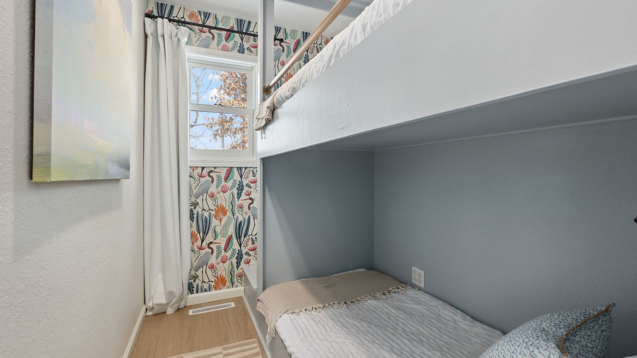 Photo of Bedroom in Nisswa