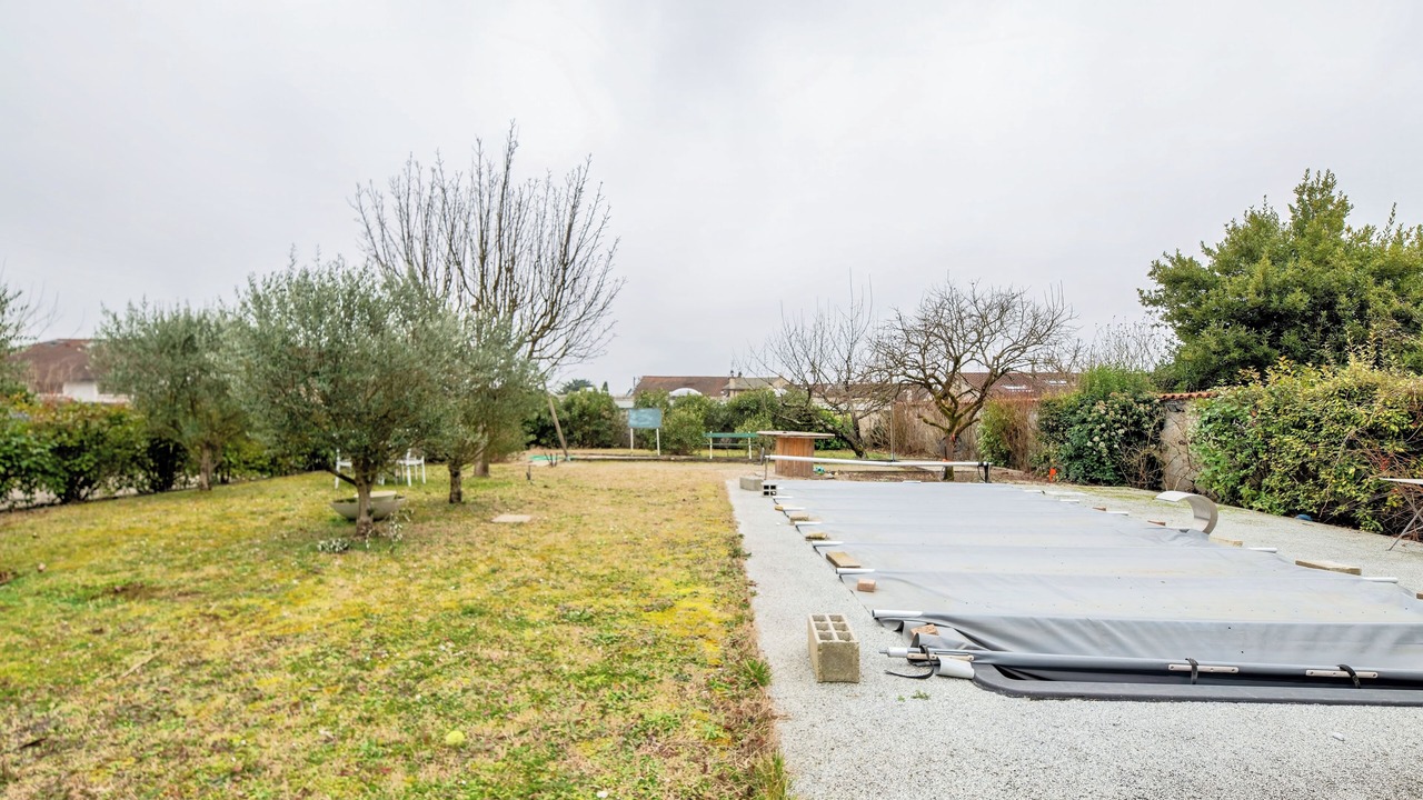 Photo of Outdoor in Dagneux