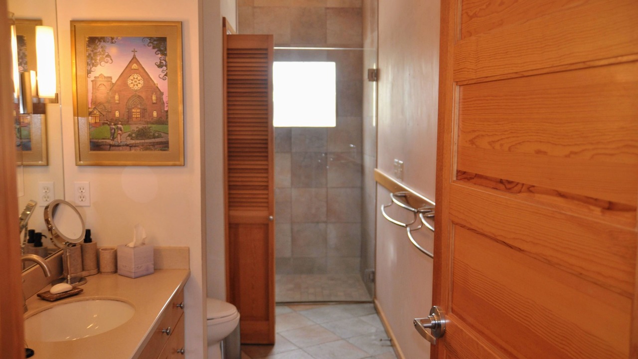 Photo of Bathroom in Town of Jerusalem