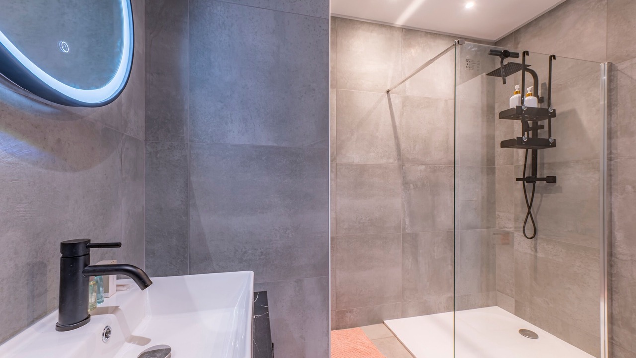 Photo of Bathroom in La Cote-Saint-Andre