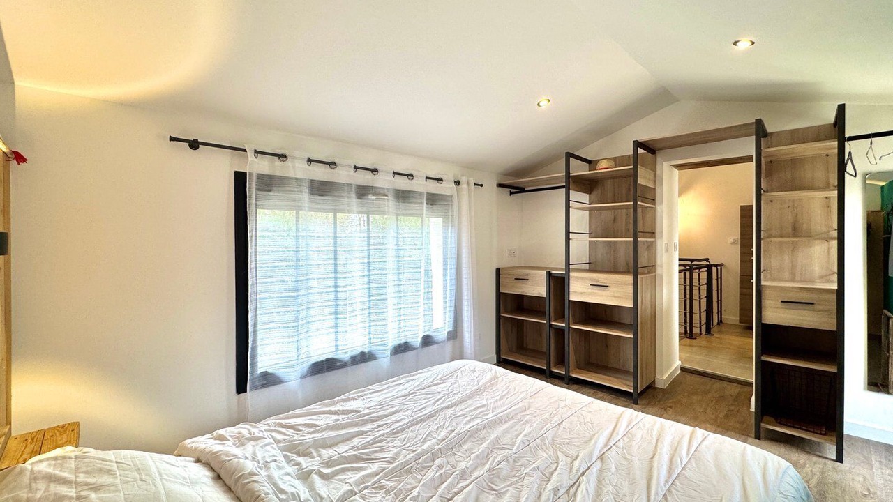 Photo of Bedroom in Beaucaire