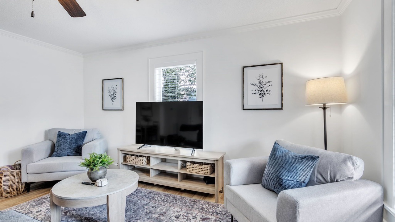 Photo of Livingroom in Parker