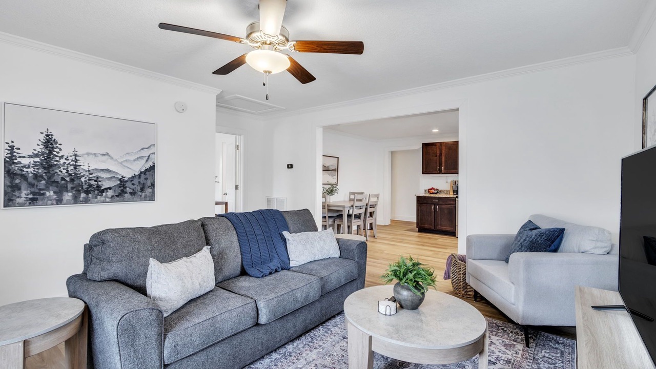 Photo of Livingroom in Parker