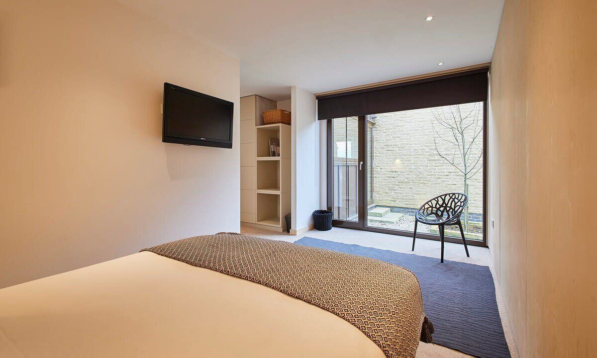 Photo of Others in Potter Brompton