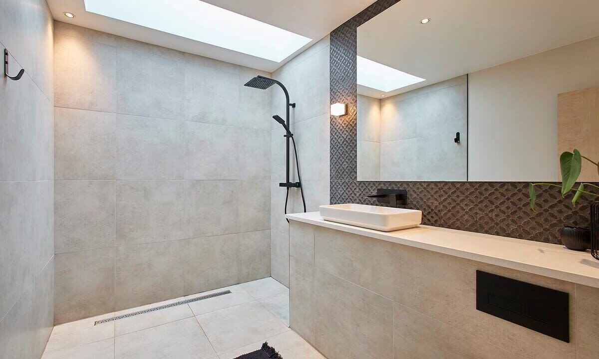 Photo of Others in Potter Brompton