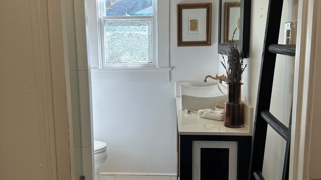 Photo of Bathroom in North University