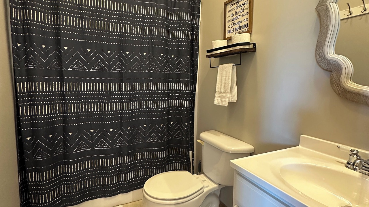 Photo of Bathroom in Alto Pass