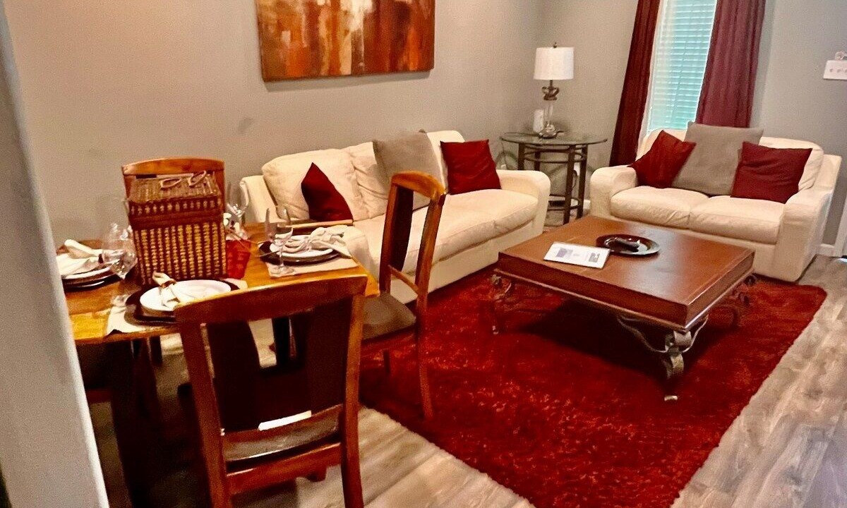Photo of Livingroom in Northeast Houston