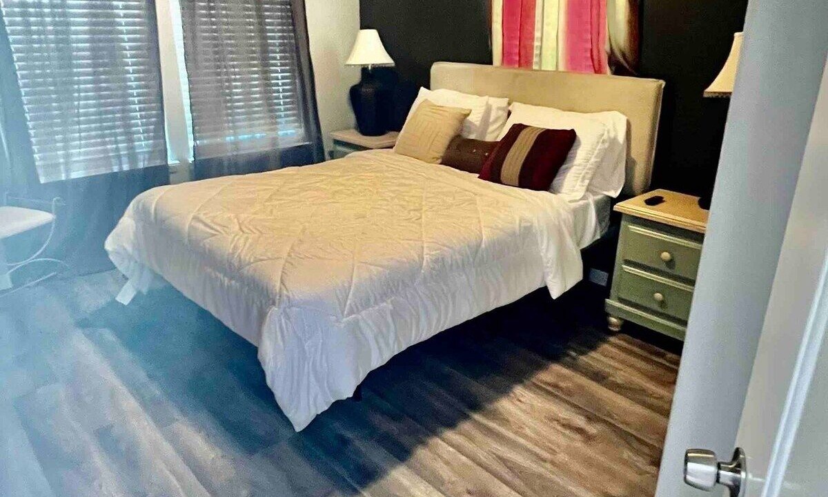 Photo of Bedroom in Northeast Houston
