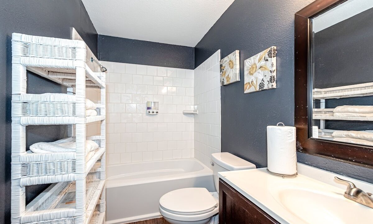 Photo of Bathroom in Sharpstown
