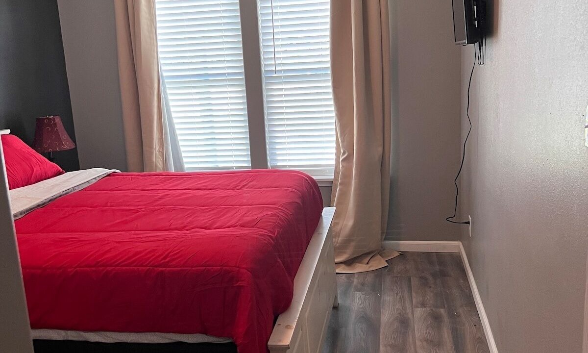 Photo of Bedroom in Northeast Houston