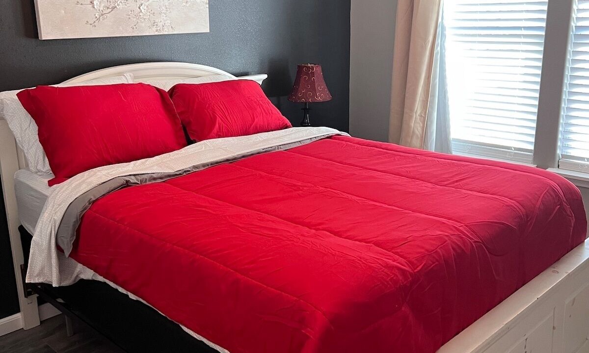 Photo of Bedroom in Northeast Houston