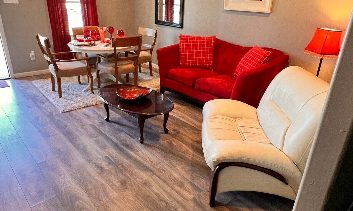 Photo of Livingroom in Northeast Houston