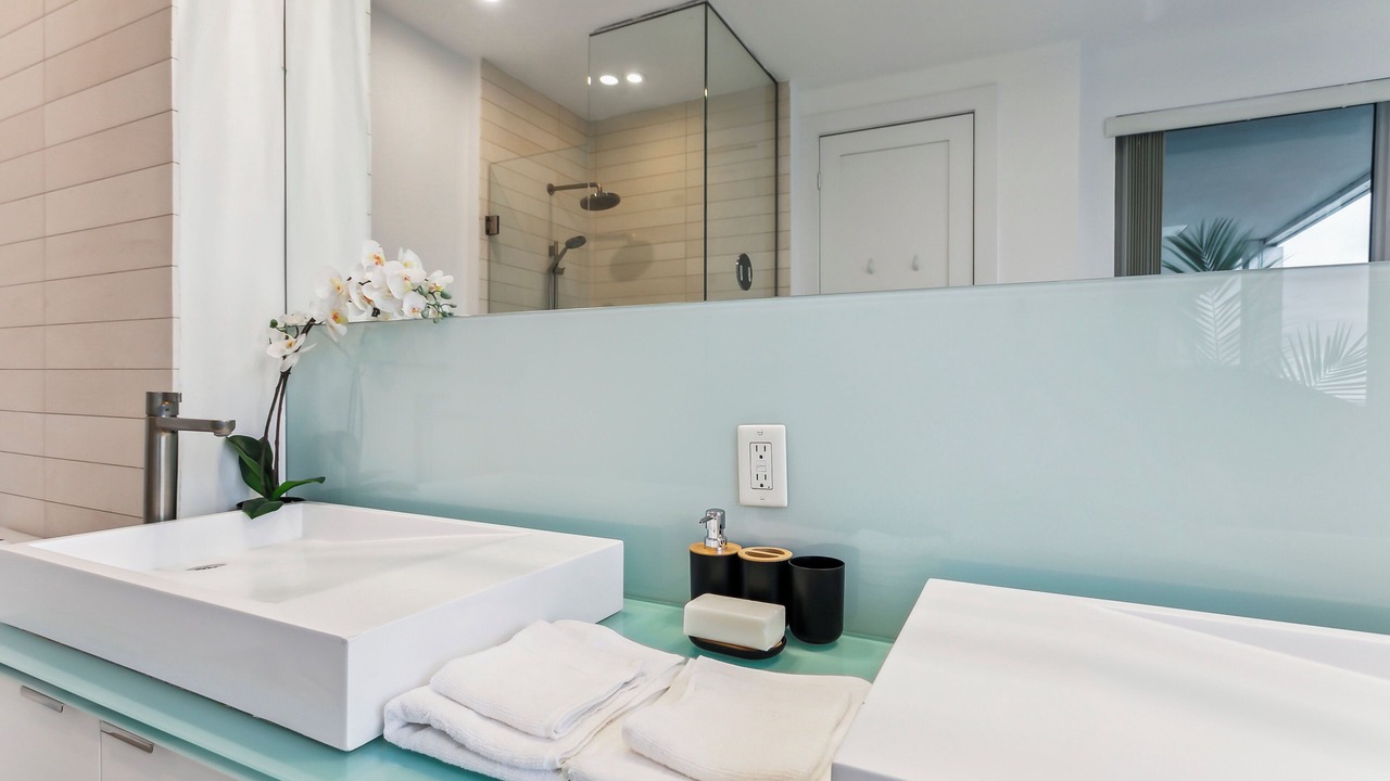 Photo of Bathroom in Downtown Toronto