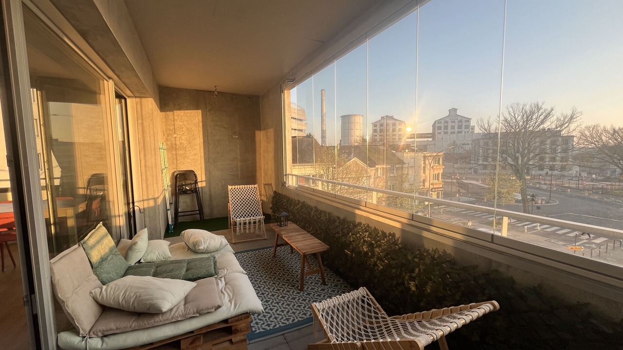 Photo of Patio Balcony in Republique - Les Ponts