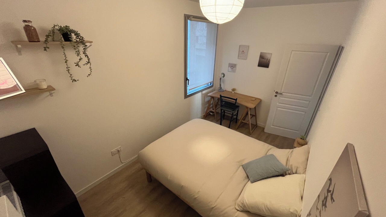 Photo of Bedroom in Republique - Les Ponts