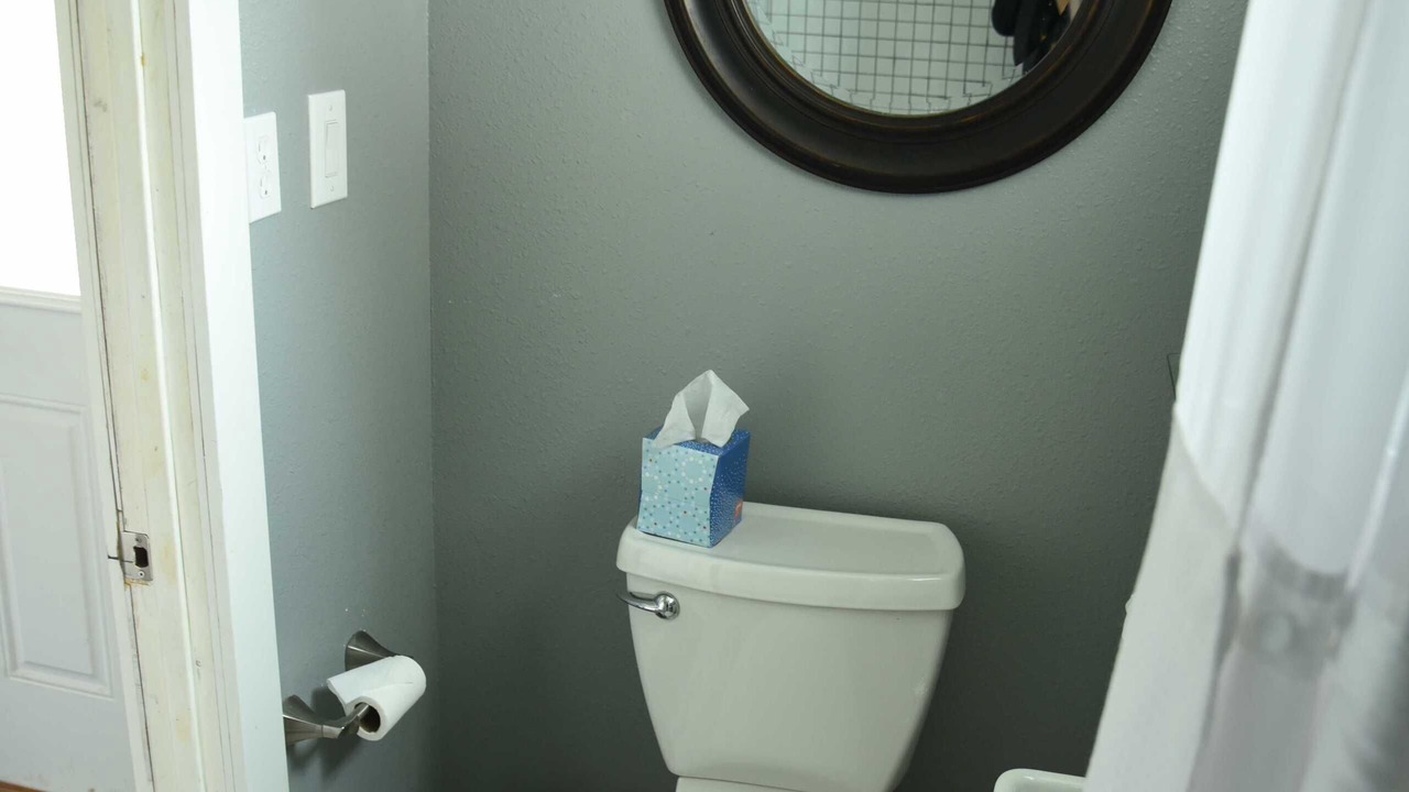 Photo of Bathroom in Elmaton