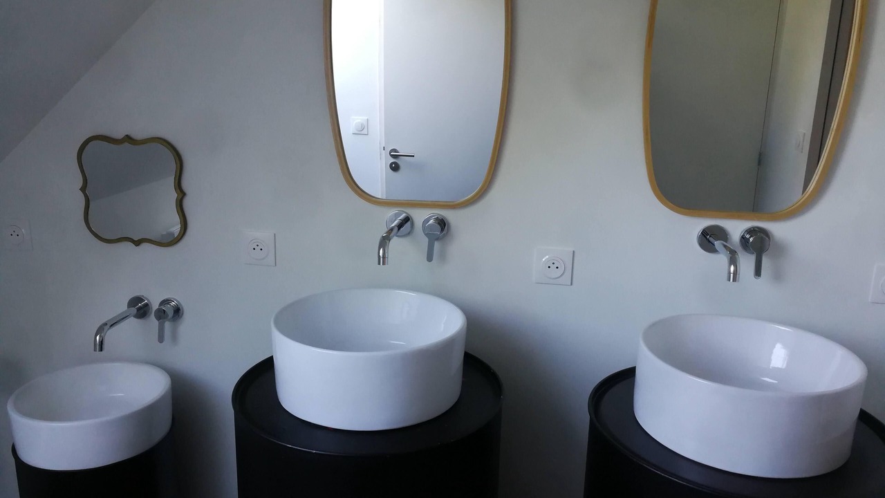 Photo of Bathroom in Murs-Erigne