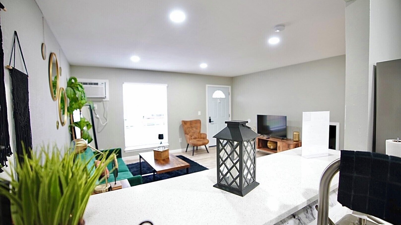 Photo of Livingroom in West Arlington