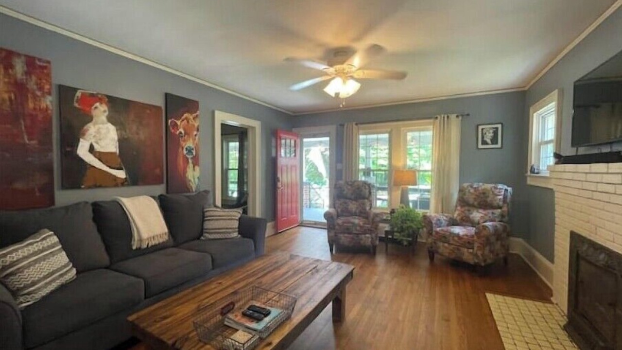 Photo of Livingroom in Winston - Salem
