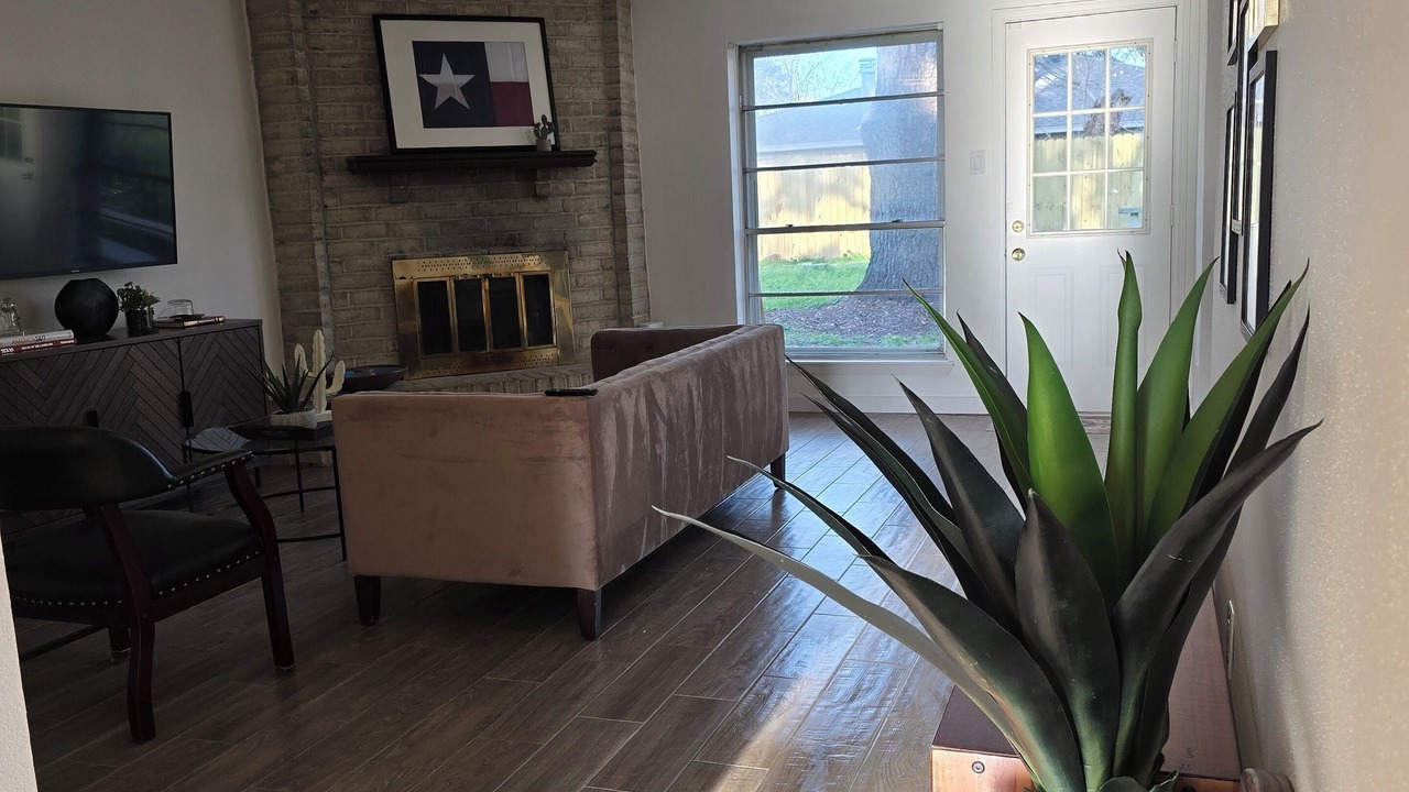 Photo of Others in Houston