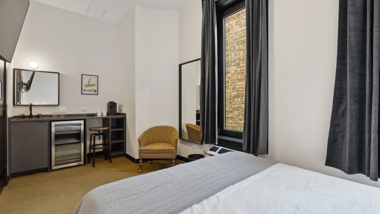 Photo of Bedroom in Palmer Square
