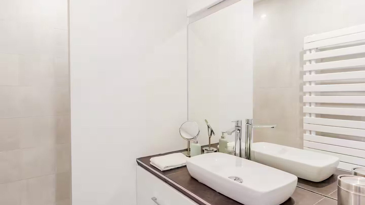 Photo of Bathroom in Quartier de la Monnaie