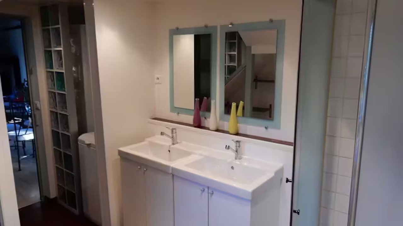 Photo of Bathroom in Theillement