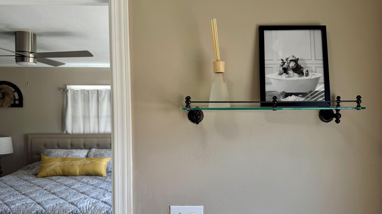 Photo of Bedroom in Sayles Blvd. Area
