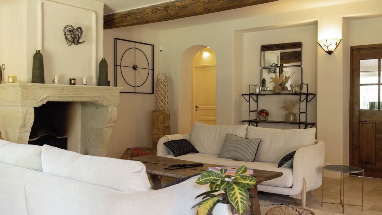 Photo of Livingroom in Paradou