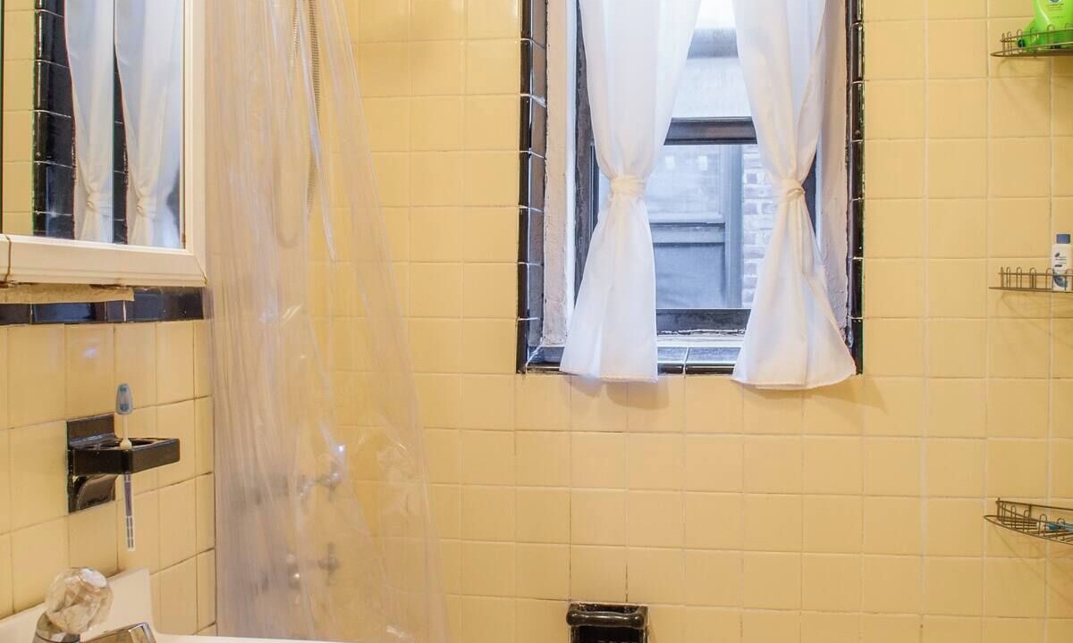 Photo of Bathroom in Flatbush