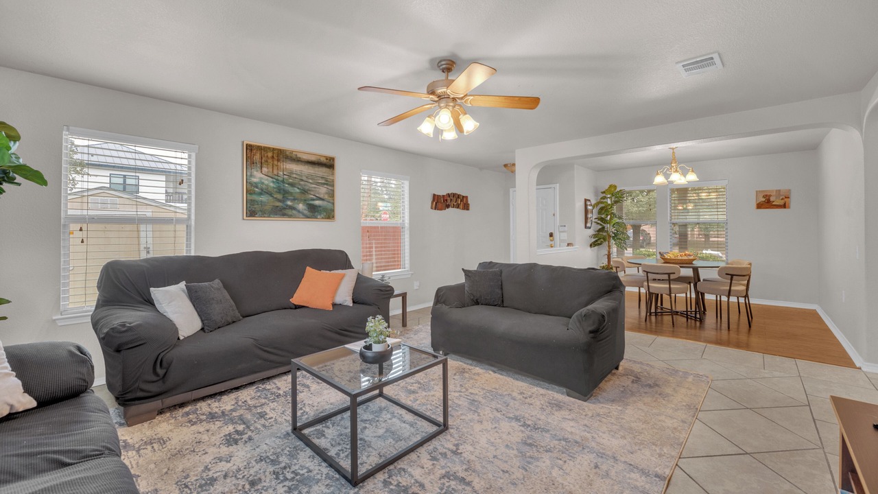 Photo of Livingroom in McKinney