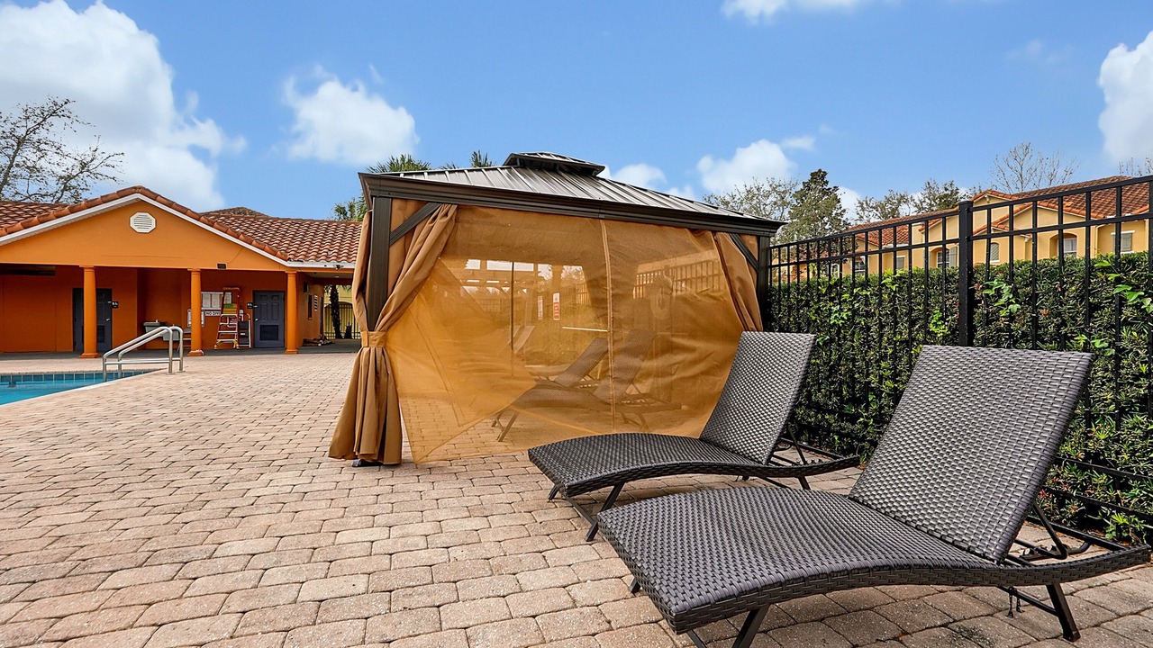 Photo of Patio Balcony in Crestwynd Bay