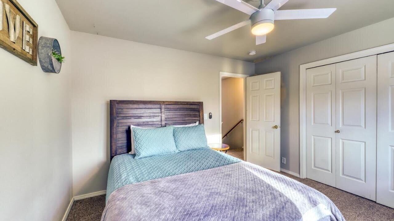 Photo of Bedroom in Veterans Park