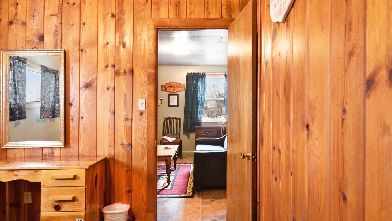 Photo of Bedroom in South Fork