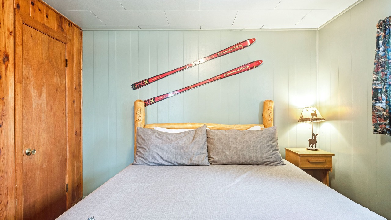 Photo of Bedroom in South Fork