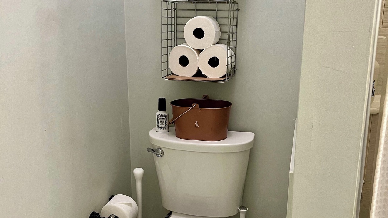 Photo of Bathroom in Newark