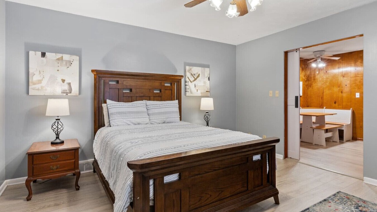Photo of Bedroom in Batavia