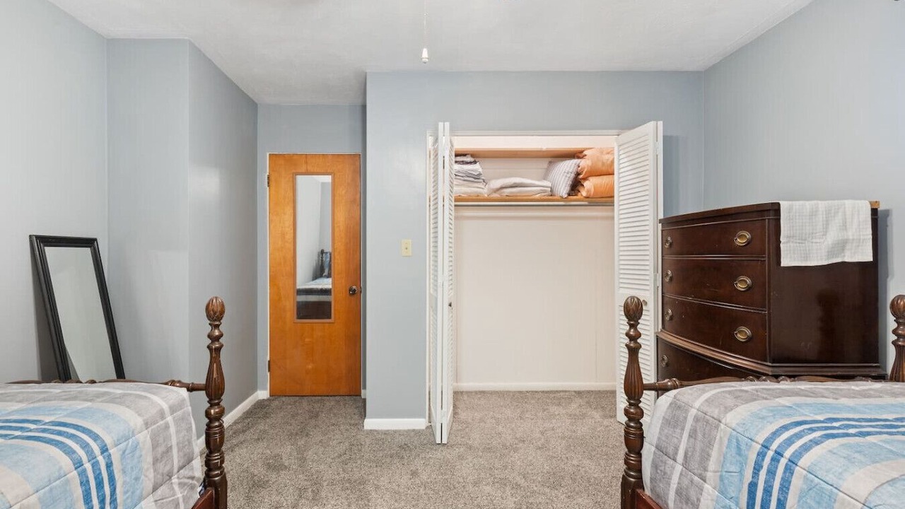 Photo of Bedroom in Batavia