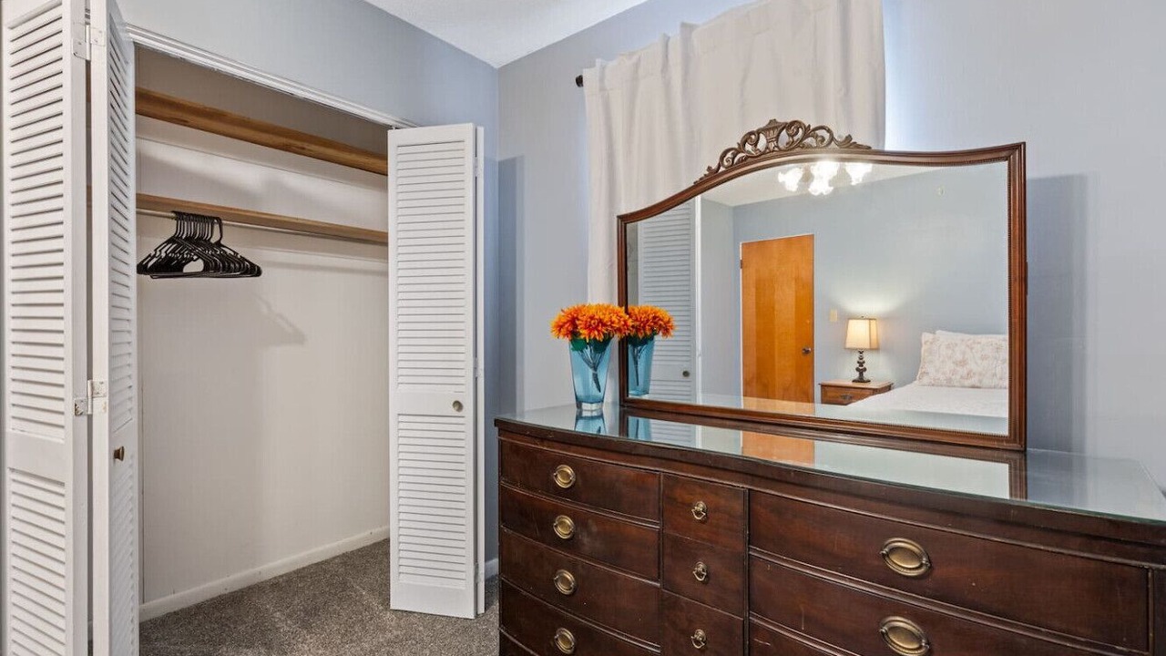 Photo of Bedroom in Batavia