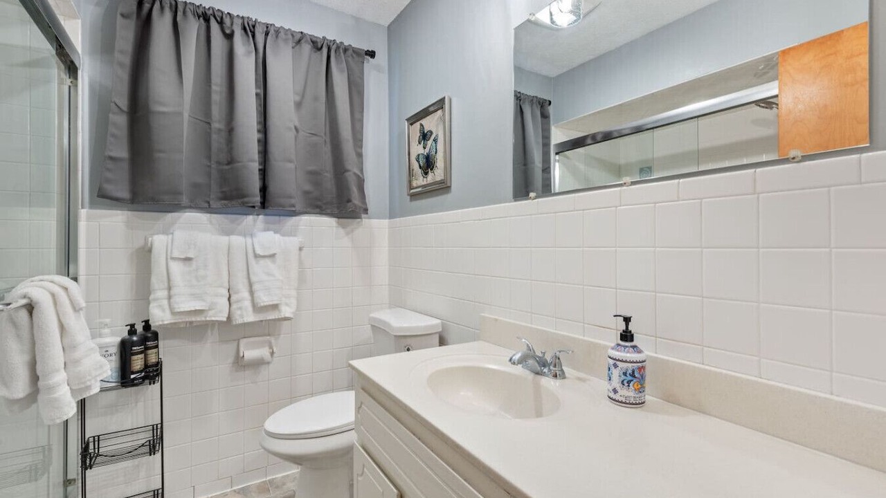 Photo of Bathroom in Batavia