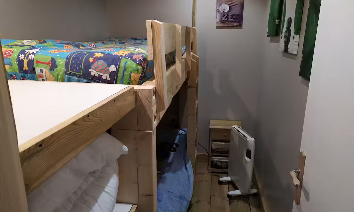 Photo of Bedroom in Enquin-sur-Baillons