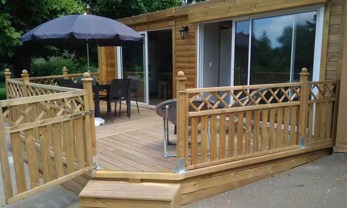 Photo of Patio Balcony in Enquin-sur-Baillons