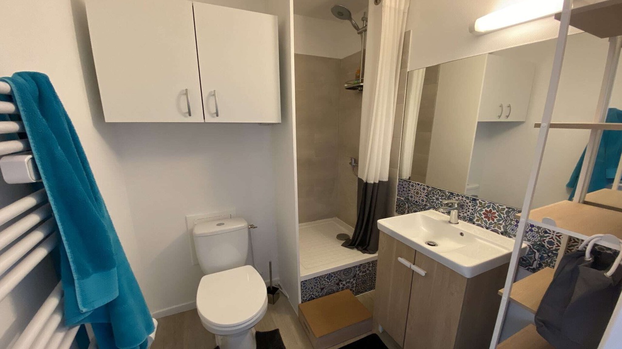 Photo of Bathroom in Casselardit