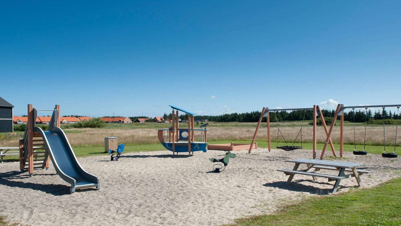 Photo of Others in Lokken