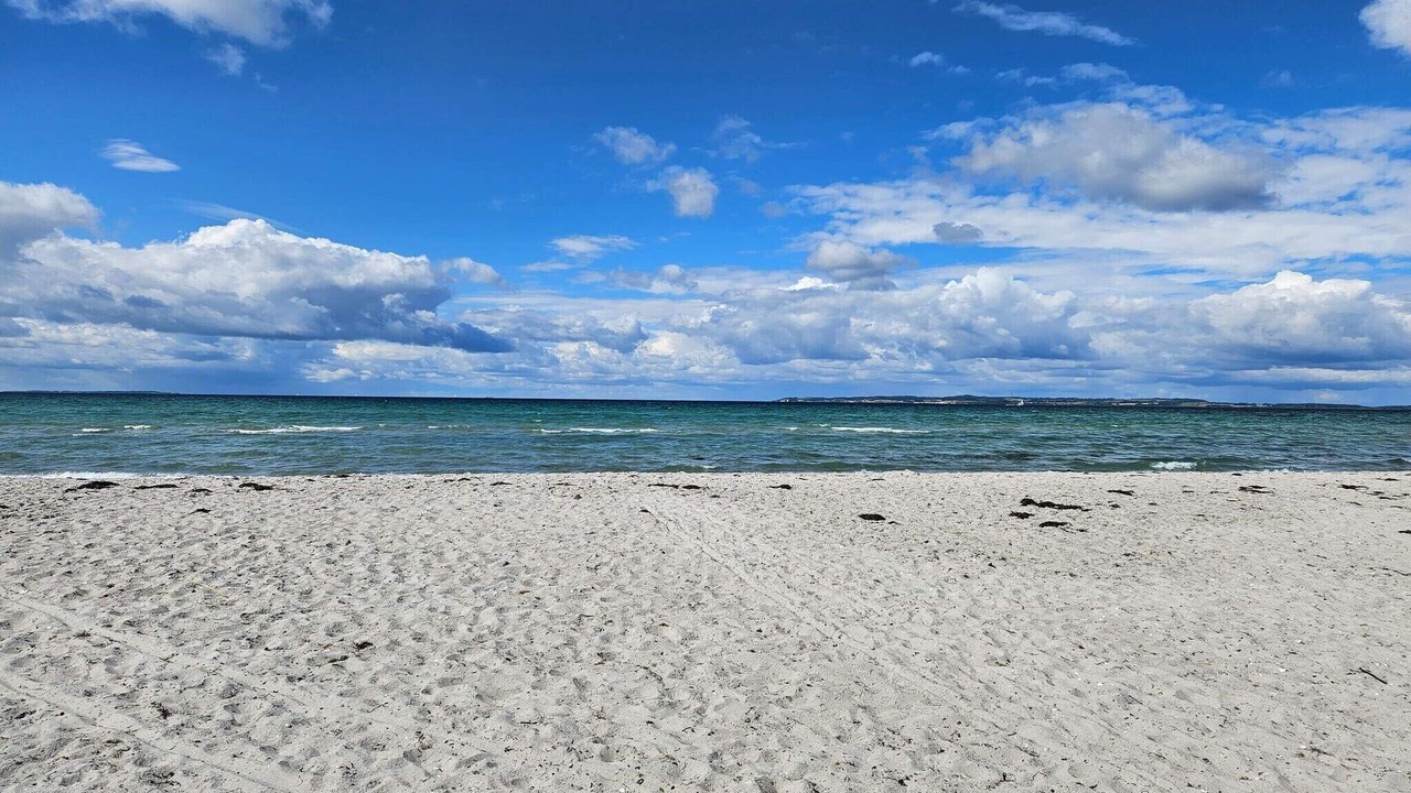 Photo of Others in Øer Strand